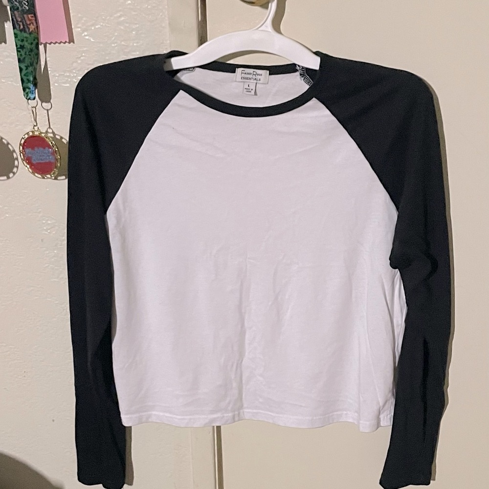 Women’s Long Sleeve Baseball Shirt